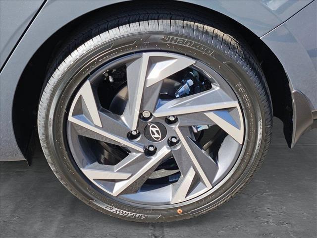 new 2025 Hyundai Elantra car, priced at $27,654
