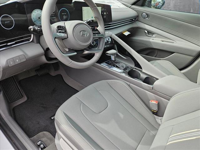 new 2025 Hyundai Elantra car, priced at $25,923