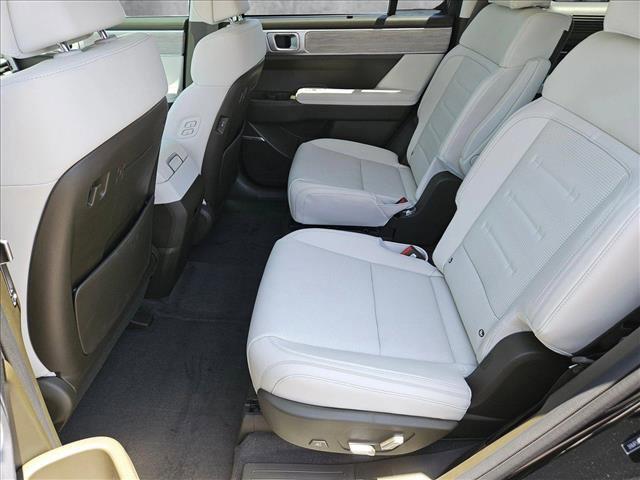 new 2025 Hyundai SANTA FE HEV car, priced at $50,195