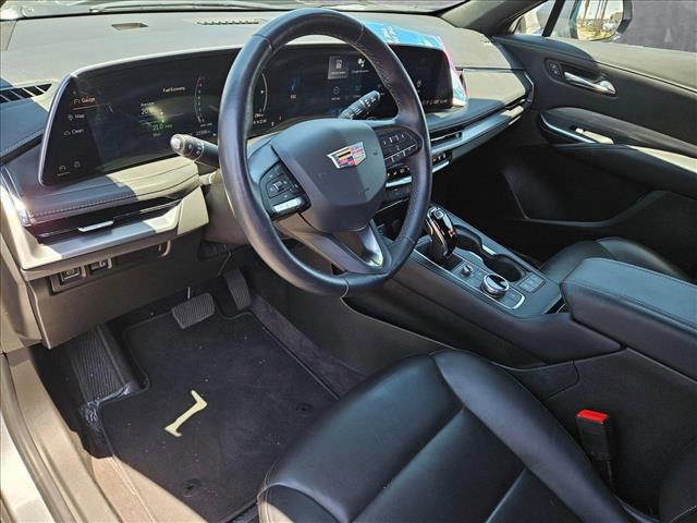 used 2024 Cadillac XT4 car, priced at $33,998