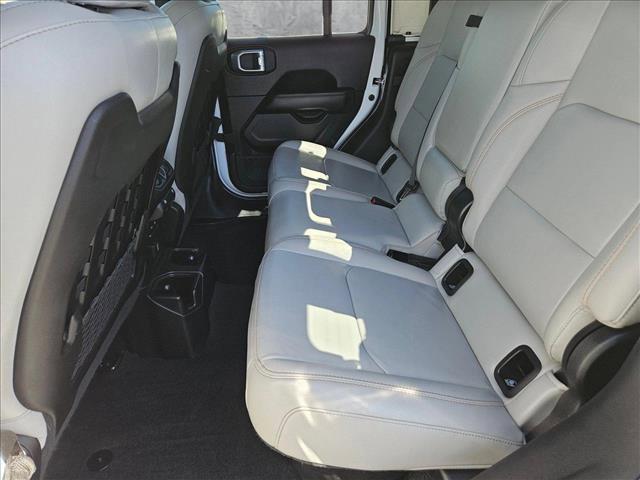 used 2020 Jeep Gladiator car, priced at $39,062