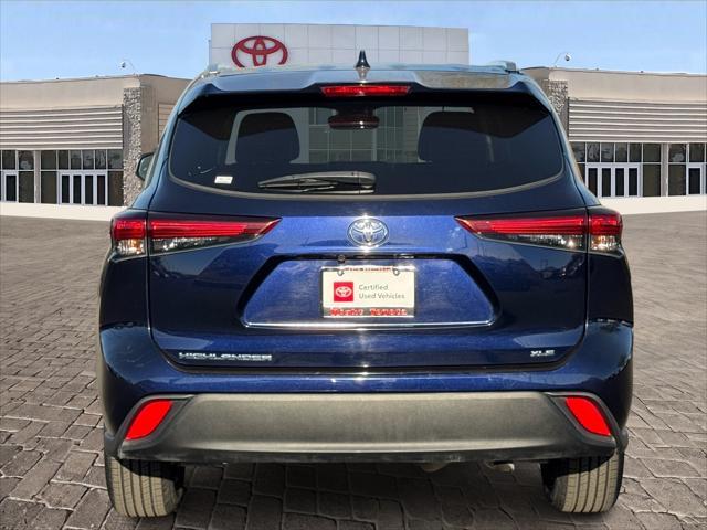 used 2022 Toyota Highlander car, priced at $31,787