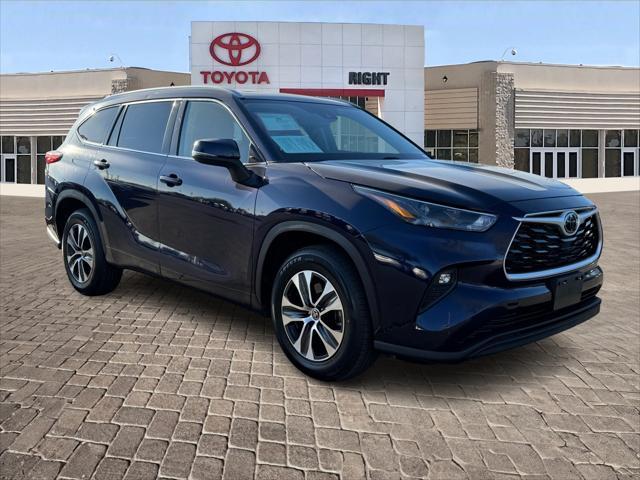 used 2022 Toyota Highlander car, priced at $31,787