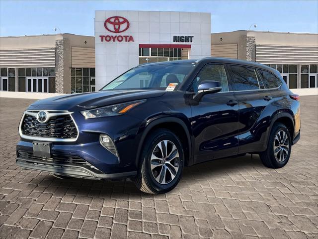 used 2022 Toyota Highlander car, priced at $31,787