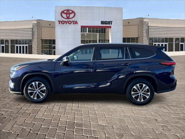 used 2022 Toyota Highlander car, priced at $31,787