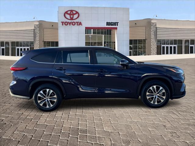 used 2022 Toyota Highlander car, priced at $31,787