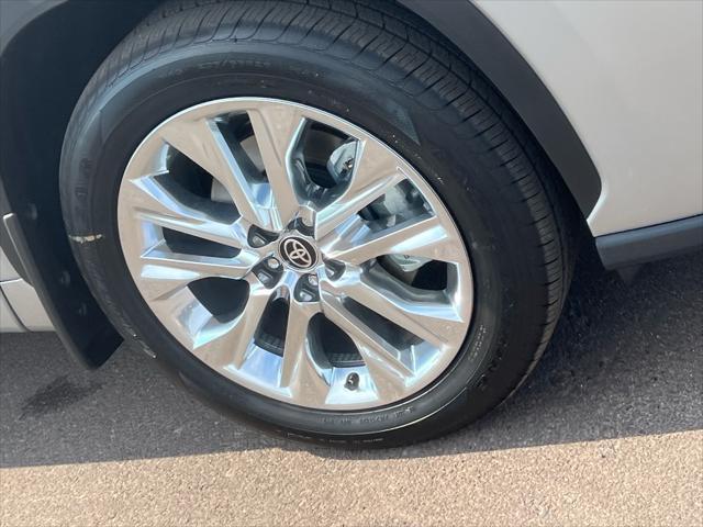new 2025 Toyota Highlander car, priced at $50,374