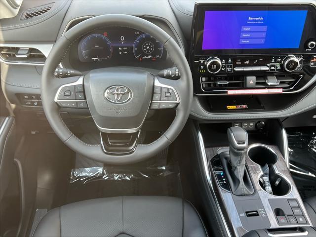 new 2025 Toyota Highlander car, priced at $50,374