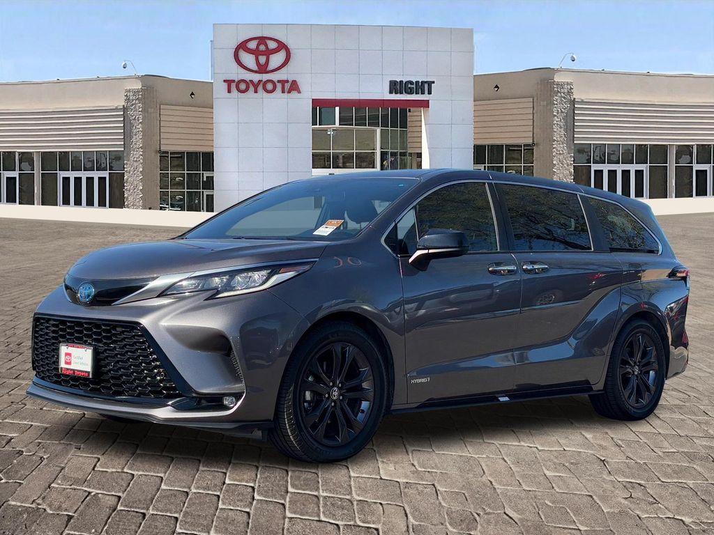 used 2021 Toyota Sienna car, priced at $36,051