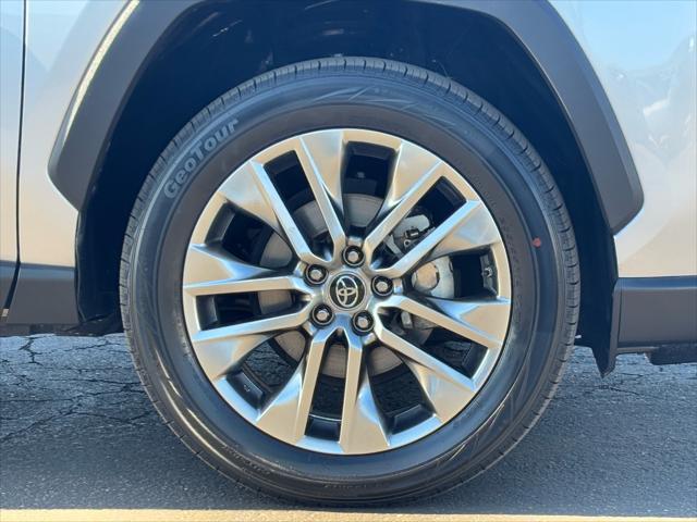 used 2019 Toyota RAV4 car, priced at $27,513