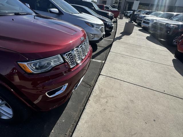 used 2017 Jeep Grand Cherokee car, priced at $17,874