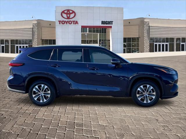 used 2022 Toyota Highlander car, priced at $29,845