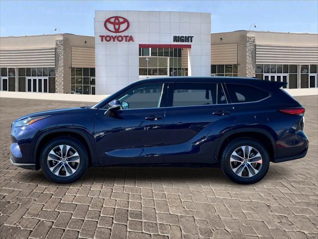 used 2022 Toyota Highlander car, priced at $29,845