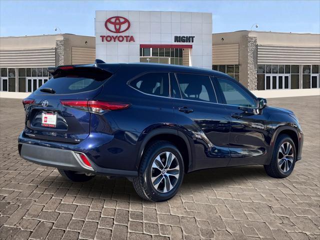 used 2022 Toyota Highlander car, priced at $29,845