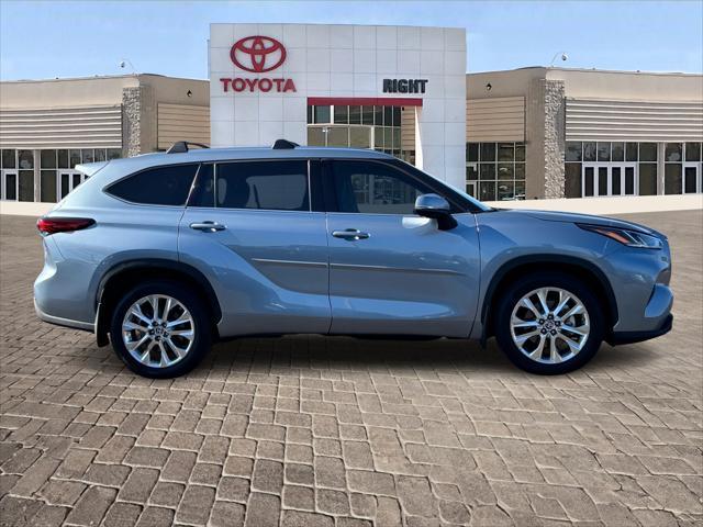 used 2023 Toyota Highlander car, priced at $46,308