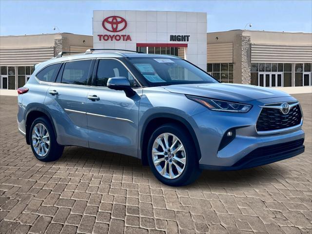 used 2023 Toyota Highlander car, priced at $46,308