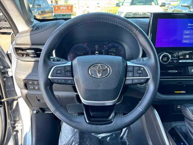 used 2023 Toyota Highlander car, priced at $46,308