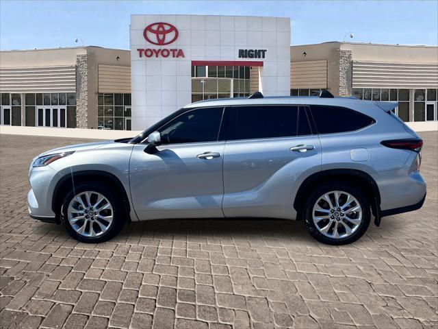 used 2024 Toyota Highlander car, priced at $45,241