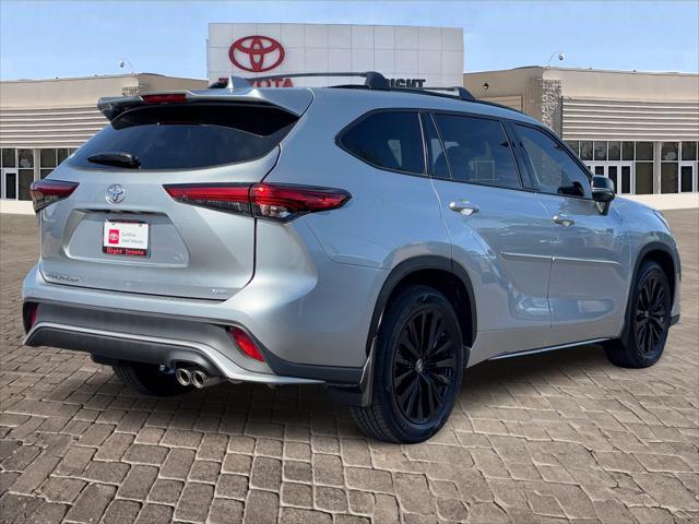 used 2023 Toyota Highlander car, priced at $41,483