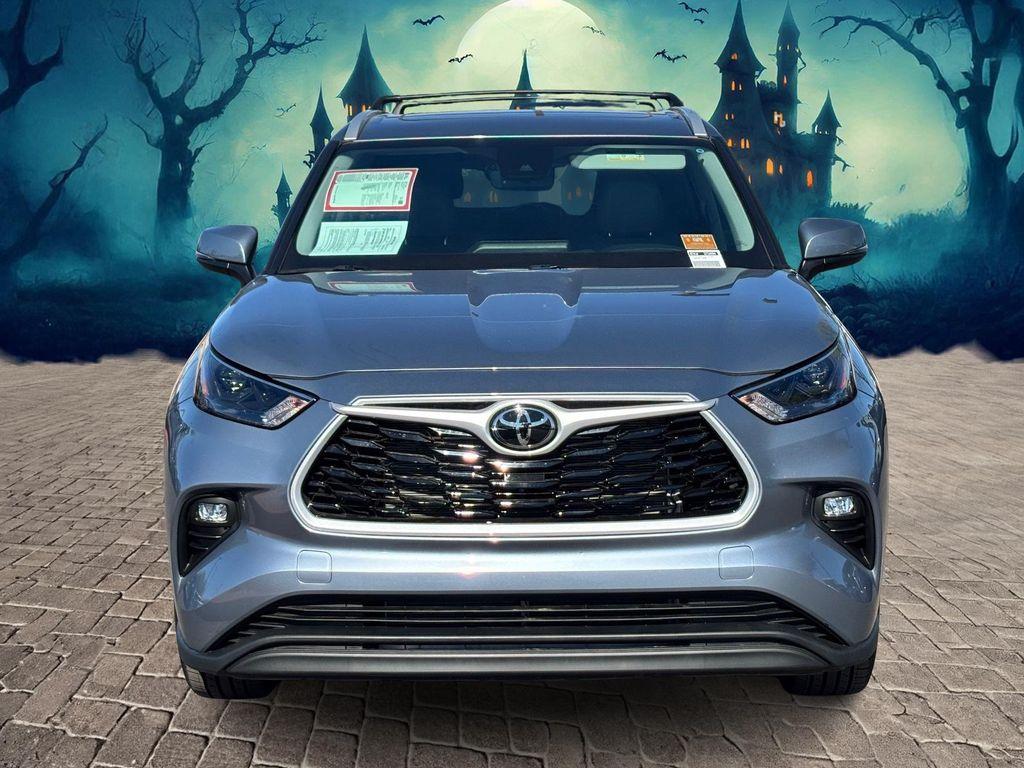 used 2024 Toyota Highlander car, priced at $40,162