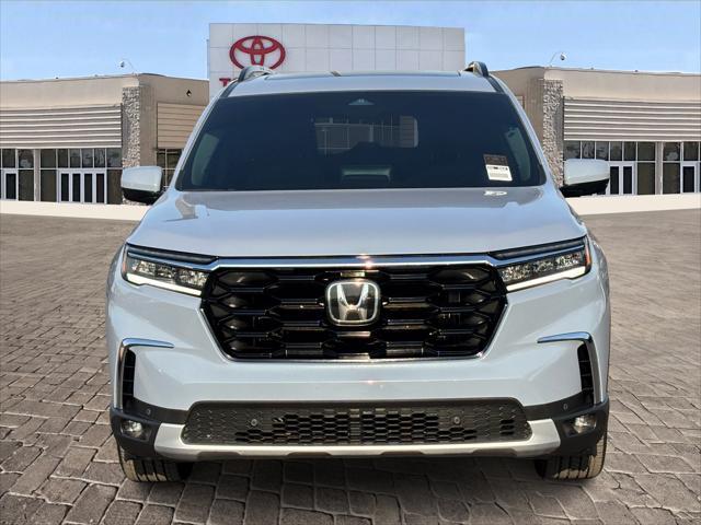 used 2025 Honda Pilot car, priced at $43,761