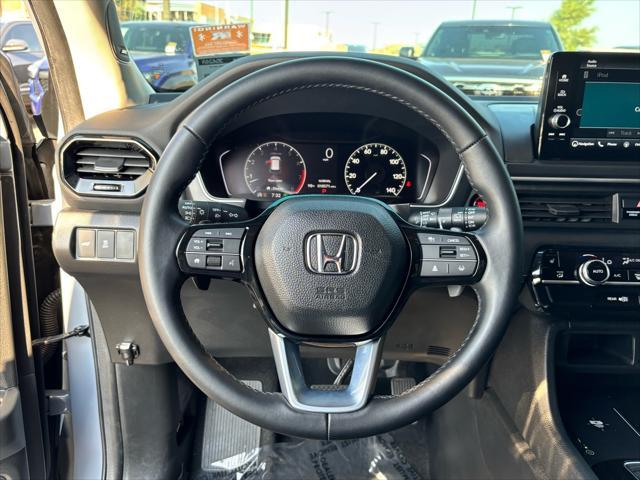 used 2025 Honda Pilot car, priced at $43,761