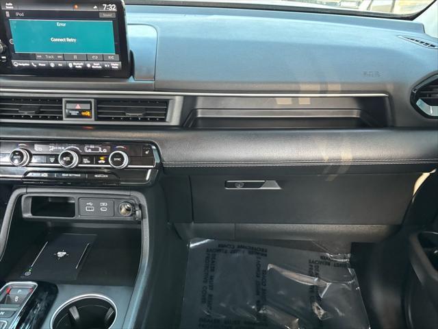 used 2025 Honda Pilot car, priced at $43,761