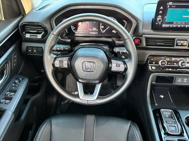 used 2025 Honda Pilot car, priced at $43,761