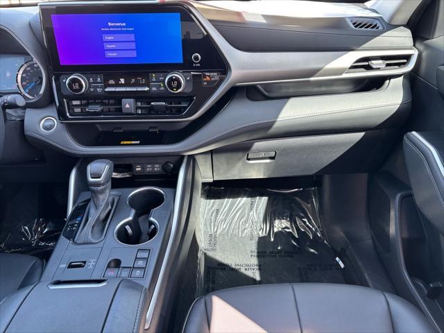 used 2024 Toyota Highlander Hybrid car, priced at $46,482