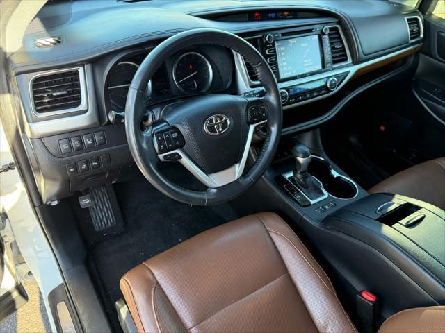 used 2019 Toyota Highlander car, priced at $30,421