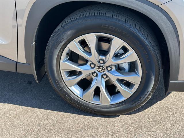 new 2025 Toyota Grand Highlander car, priced at $53,138