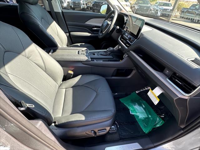 new 2025 Toyota Grand Highlander car, priced at $53,138
