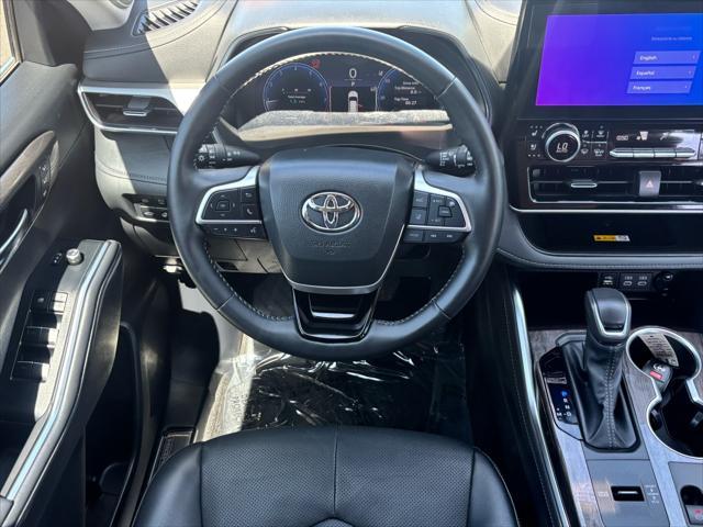 used 2024 Toyota Highlander car, priced at $48,463
