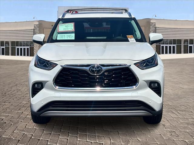 used 2024 Toyota Highlander car, priced at $48,463