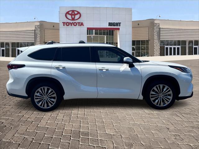 used 2024 Toyota Highlander car, priced at $48,463