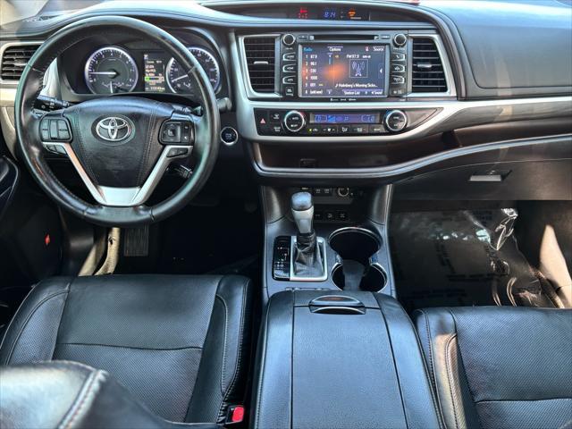 used 2018 Toyota Highlander car, priced at $26,843
