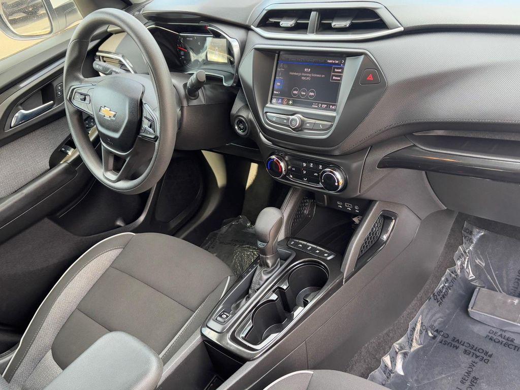 used 2023 Chevrolet TrailBlazer car, priced at $19,587