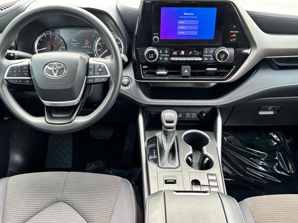 used 2023 Toyota Highlander car, priced at $32,897