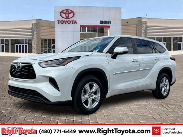 used 2023 Toyota Highlander car, priced at $32,897
