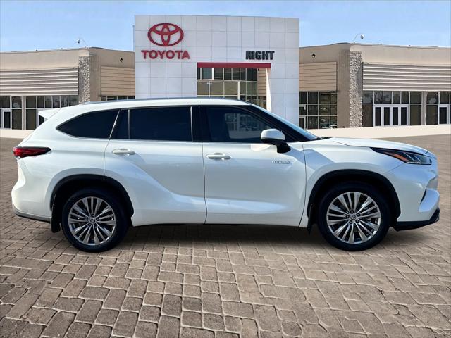 used 2021 Toyota Highlander Hybrid car, priced at $41,742
