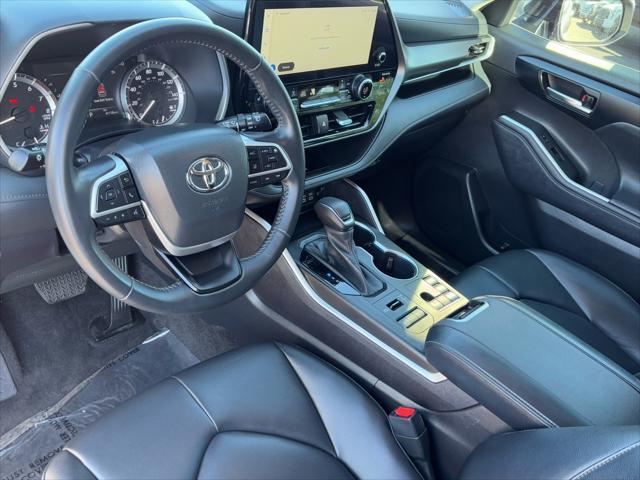 used 2023 Toyota Highlander car, priced at $38,998