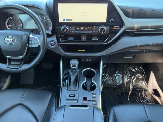 used 2023 Toyota Highlander car, priced at $38,998