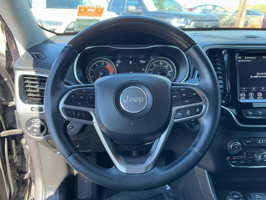 used 2019 Jeep Cherokee car, priced at $15,863