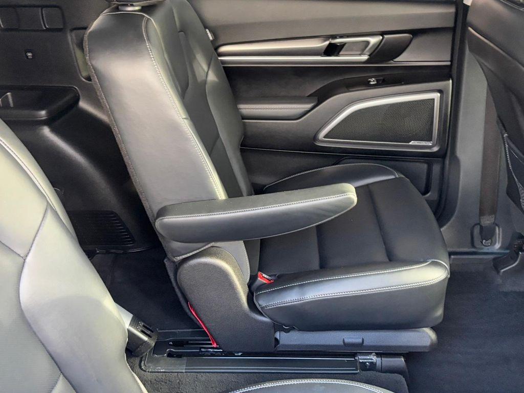 used 2024 Kia Telluride car, priced at $33,652