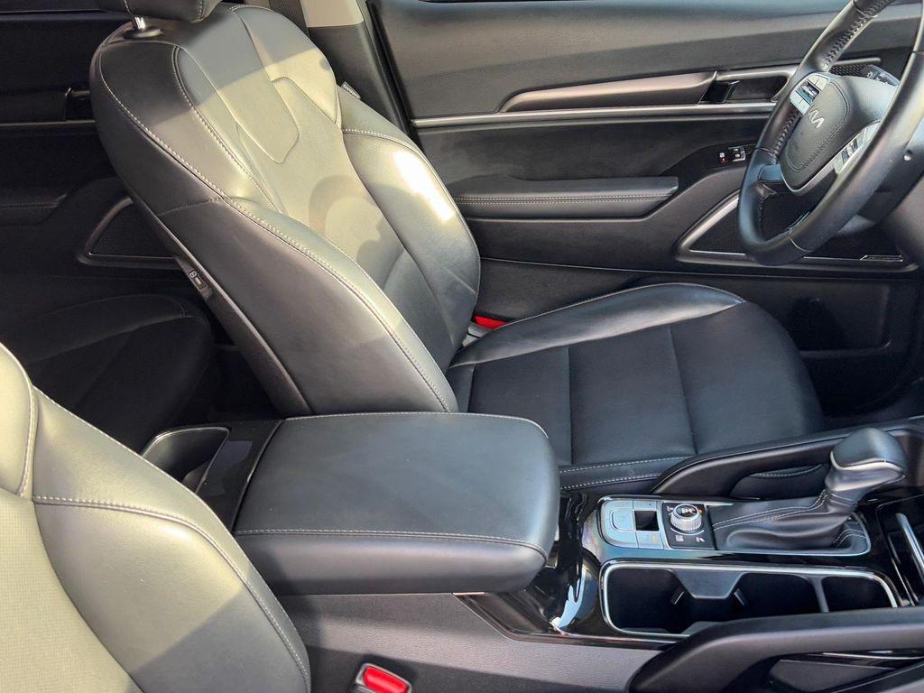 used 2024 Kia Telluride car, priced at $33,652