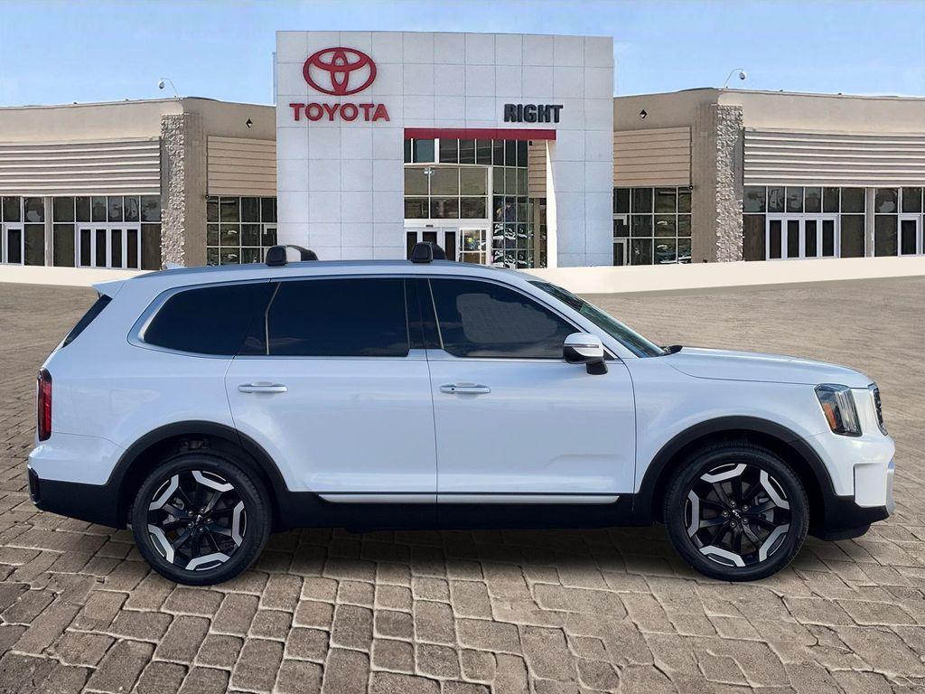 used 2024 Kia Telluride car, priced at $33,652