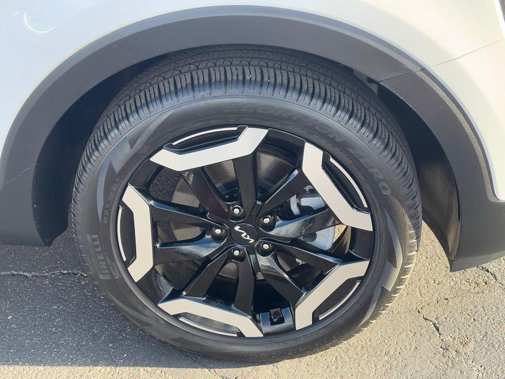 used 2024 Kia Telluride car, priced at $33,652