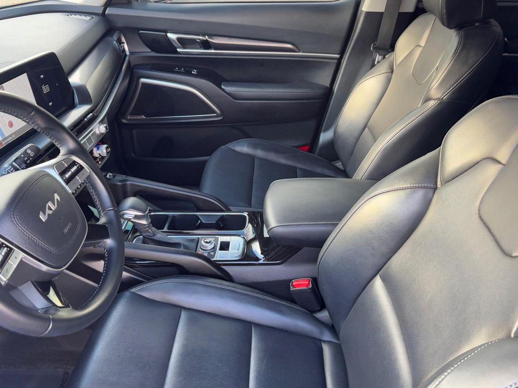 used 2024 Kia Telluride car, priced at $33,652