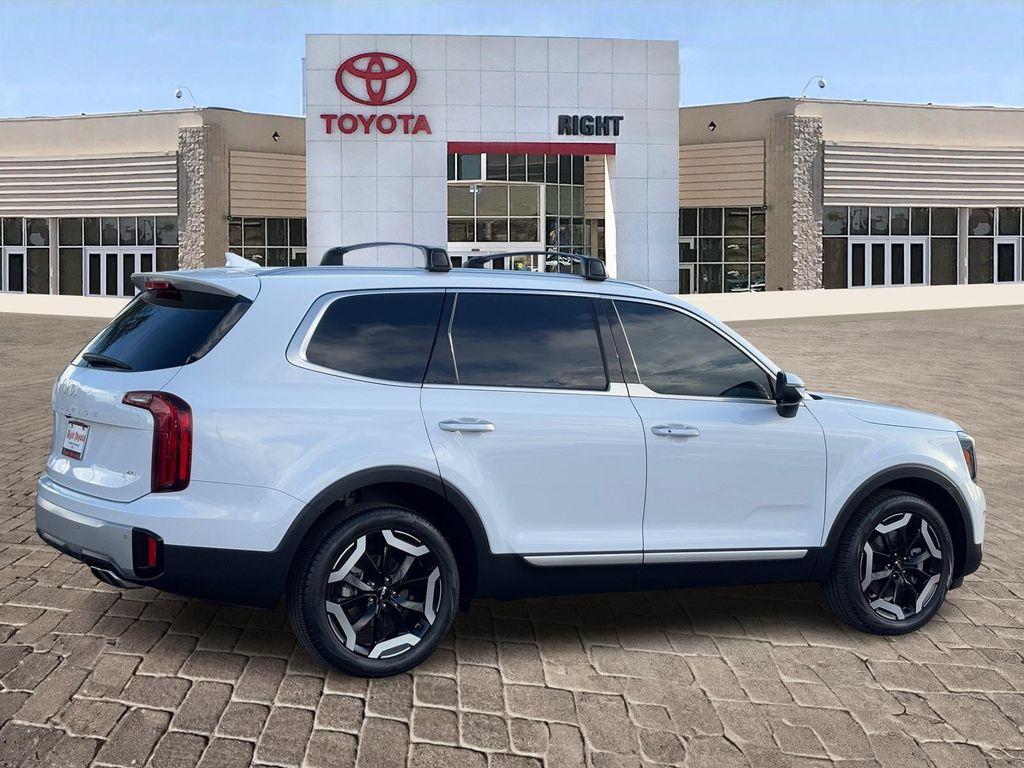 used 2024 Kia Telluride car, priced at $33,652