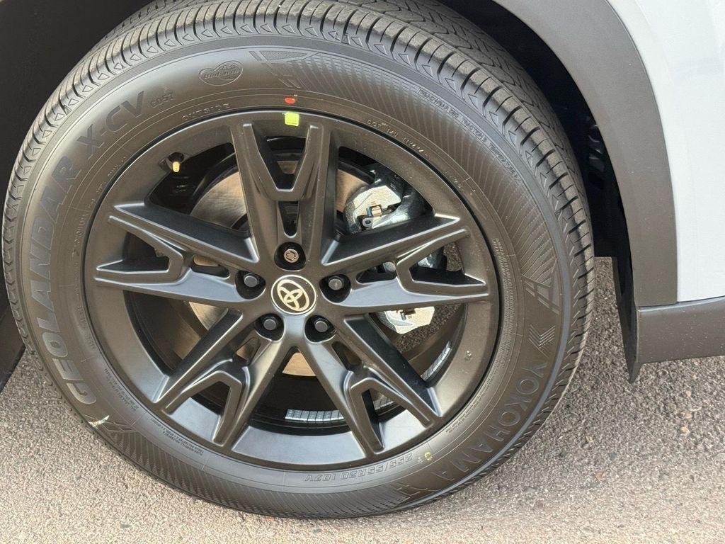 new 2025 Toyota Grand Highlander car, priced at $62,258